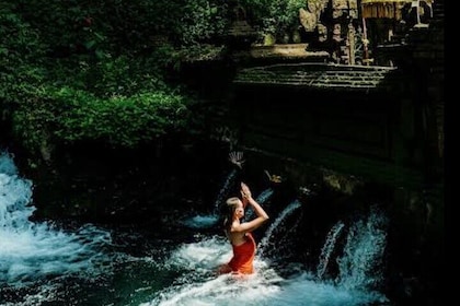 Cleansing and Healing Spiritual tour at Mengening Temple