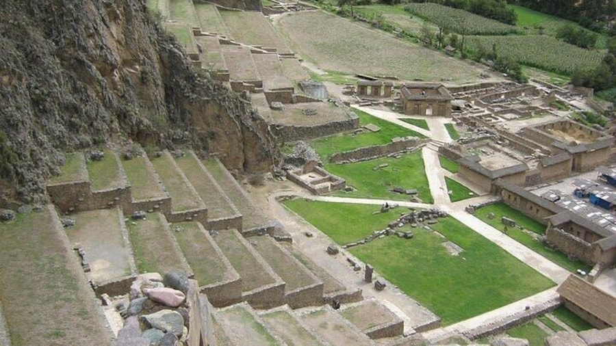 Sacred Valley Full Day with Buffet Lunch Group Tour