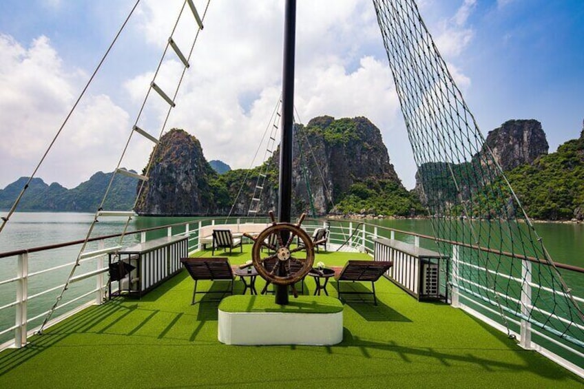 1 Day Private Halong Bay Tour with Lunch