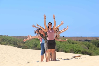 Boa Vista: Shipwreck, 4x4 Ride & Caves Day Tour with Lunch