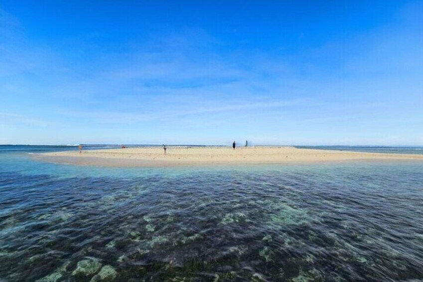 Mauritius: Outboard cruise Deer Island 5 islands lunch