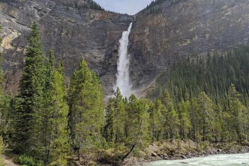 Rockies Grand Advanture: Moraine & Louise Lakes, Waterfall Tour