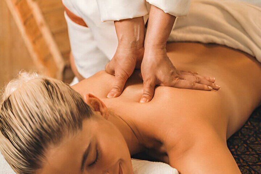 Fully Body Massage in Hurghada with Transfer