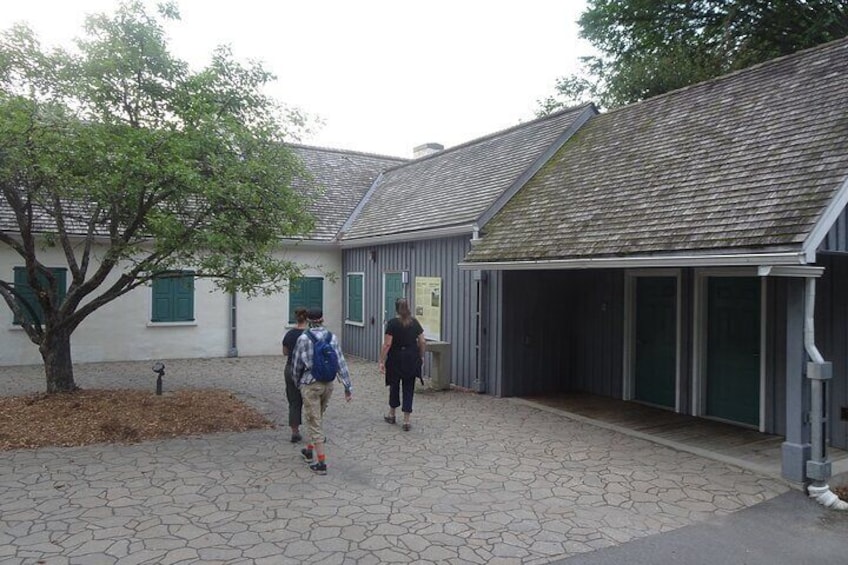 Gatineau Self Guided Walking Tour and Scavenger Hunt