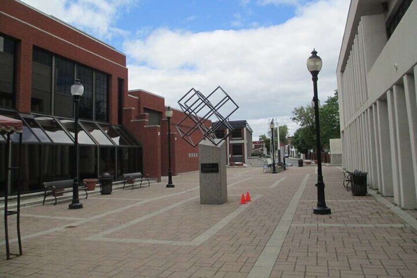 Trois-Rivières Self-Guided Walking Tour and Scavenger Hunt