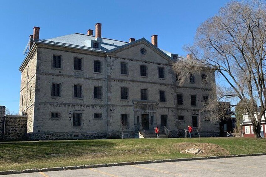 Trois-Rivières Self-Guided Walking Tour and Scavenger Hunt