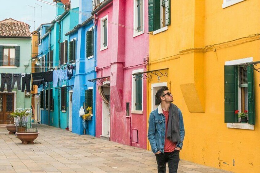 Vibrant Charm: Professional Photoshoot at Burano