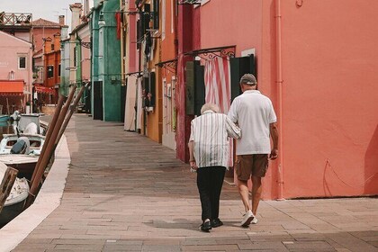 Vibrant Charm: Professional Photoshoot at Burano