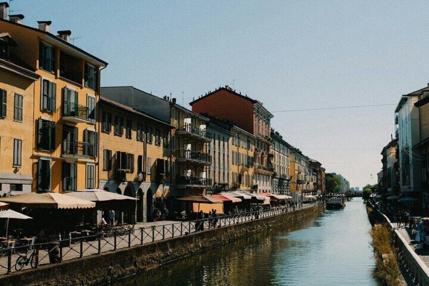 Charming Canals: Professional Photoshoot at I Navigli