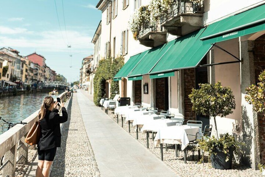 Charming Canals: Professional Photoshoot at I Navigli