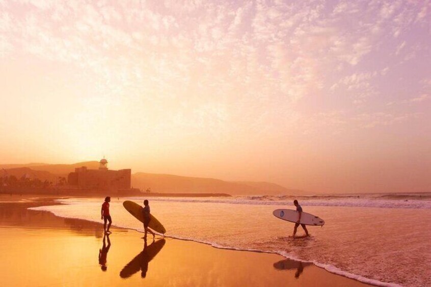 2-hour Introductory Surfing Course at Las Canteras Beach