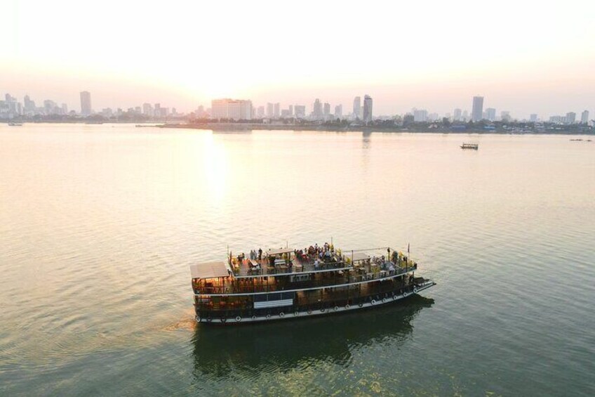 Buffet Dinner Cruise Experience with Live Music
