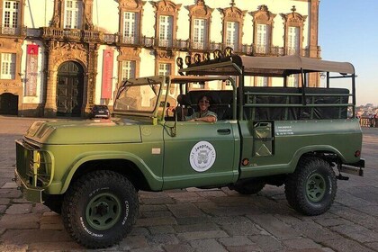 Explore Porto Historic Centre with Jeep Tour