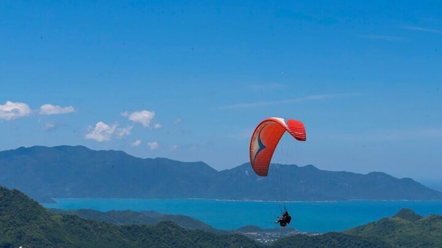 Paragliding Experience in Nha Trang