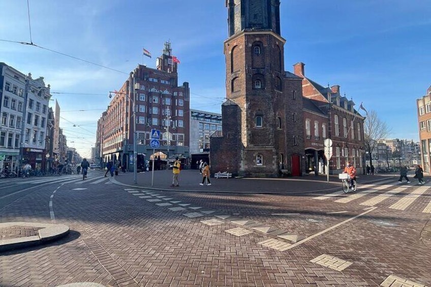 Amsterdam Food Tour with Full Meal & Drinks by Do Eat Better