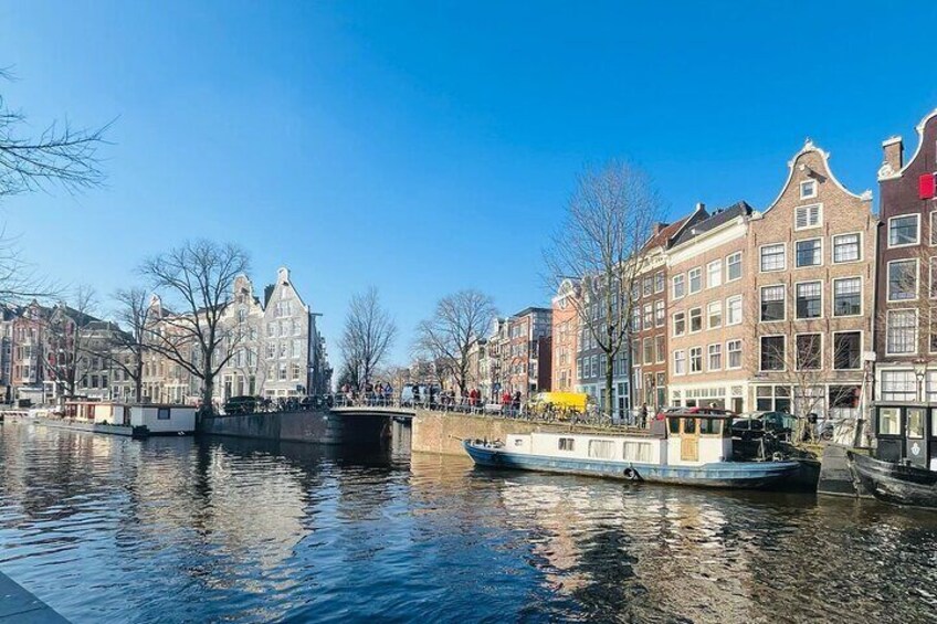 Amsterdam Food Tour with Full Meal & Drinks by Do Eat Better