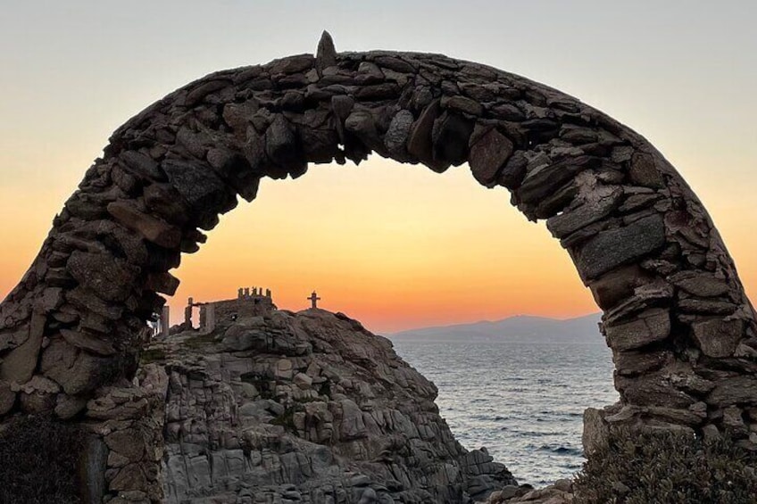 Panoramic Mykonos: Sunset Views from the Island’s Highest Points