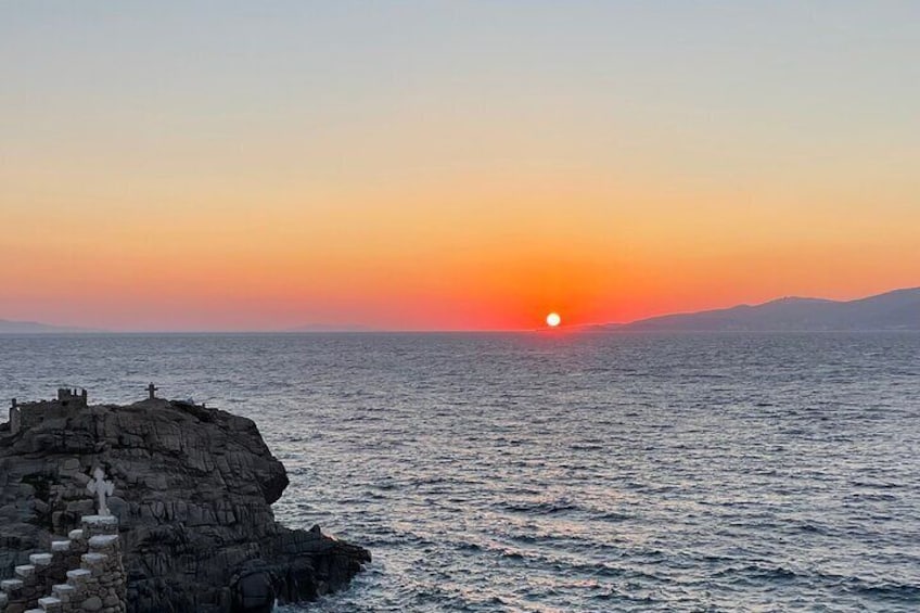 Panoramic Mykonos: Sunset Views from the Island’s Highest Points