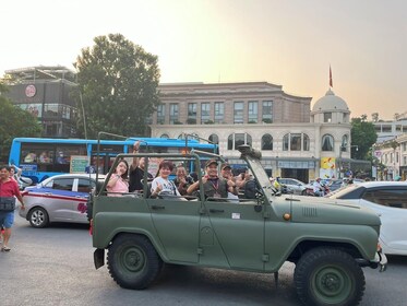 ทัวร์ครึ่งวันเมืองฮานอยด้วยรถจี๊ป