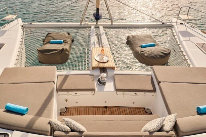 Heraklion: Dia Island Catamaran Sunset Trip with Dinner & Drinks