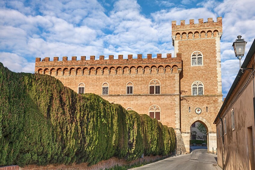 Bolgheri from Florence, Customizable Private Tour
