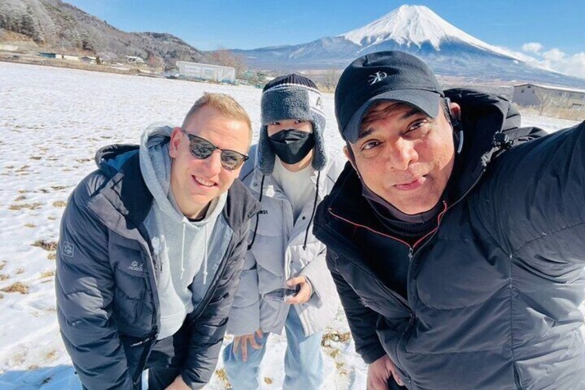Mt Fuji Day Tour with English Pro Guide and Driver