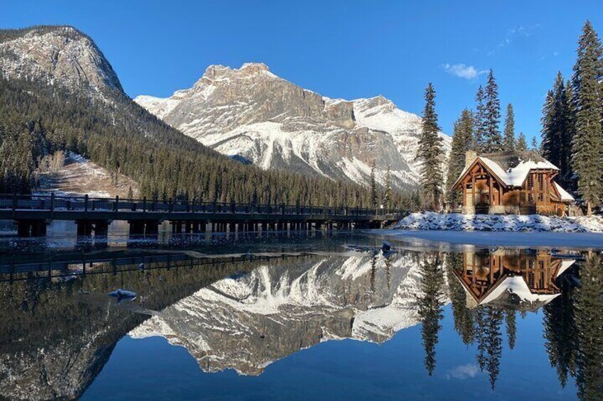 Moraine Lake Lake Louise Emerald Lake Banff and Yoho Tours