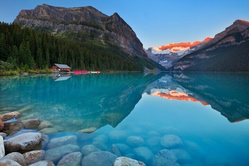 Moraine Lake Lake Louise Emerald Lake Banff and Yoho Tours