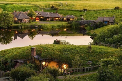 Hobbiton Film Set Tour ( 1-6 travellers )