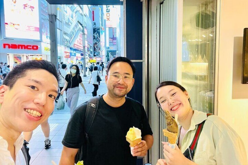 Explore Akihabara with a Local! Anime, Games & Japanese Etiquette