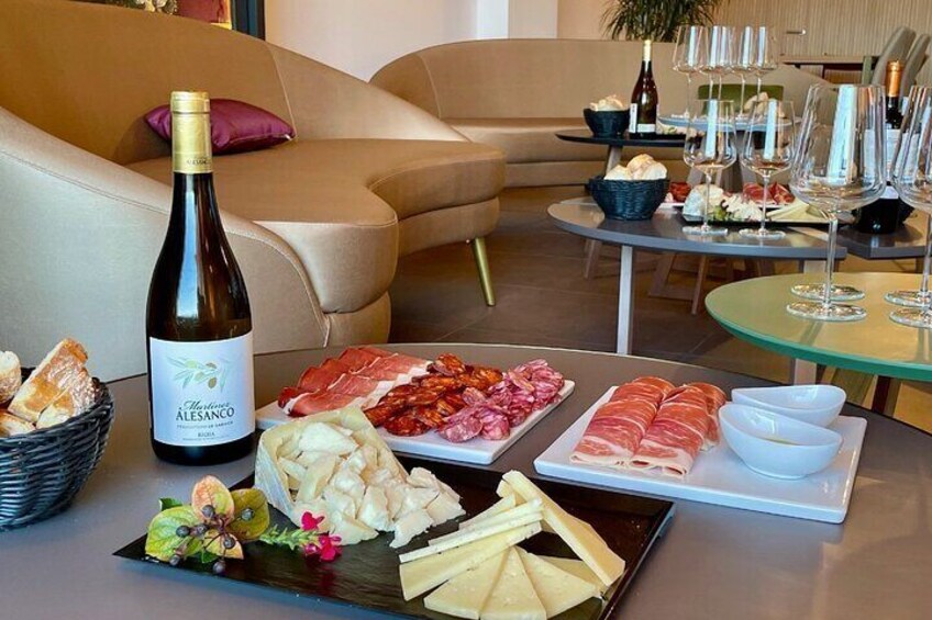 Wine Tasting and Aperitif in Bodegas Pedro Martinez Alesanco