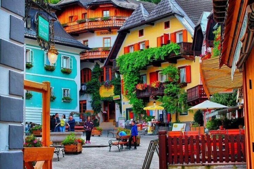 Hallstatt and Salzburg private tour from Vienna 2 days