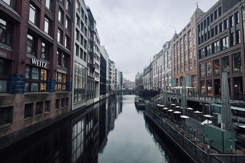 Hamburg Food Tour with Full Meal & Drinks by Do Eat Better