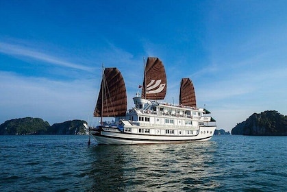 4D 3N Halong Bay Lan Ha Bay Adventure aboard in Private Cruise