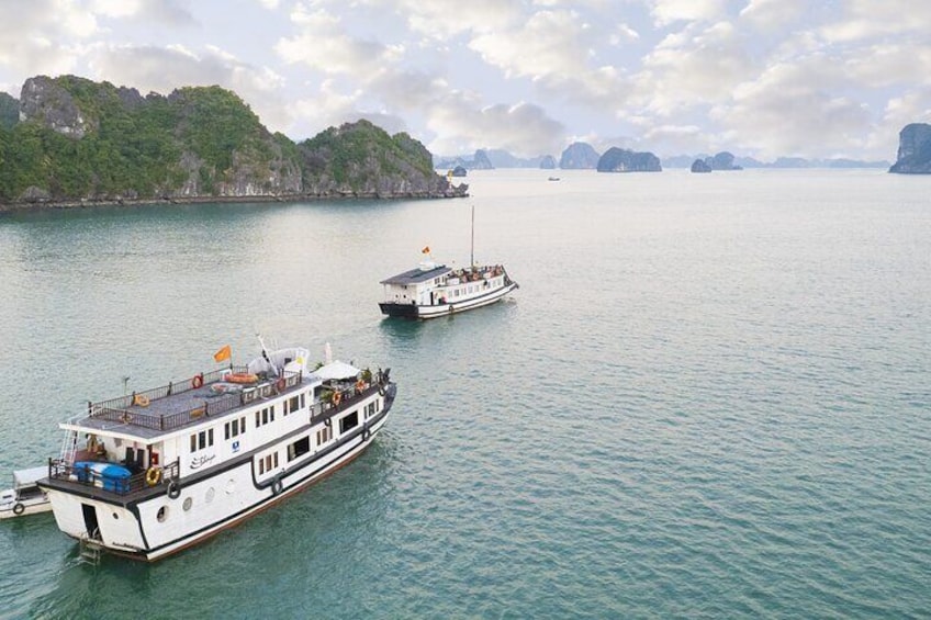 4D 3N Halong Bay Lan Ha Bay Adventure aboard in Private Cruise 