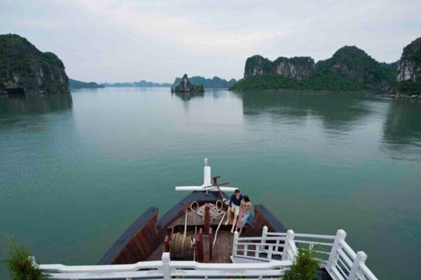 4D 3N Halong Bay Lan Ha Bay Adventure aboard in Private Cruise 