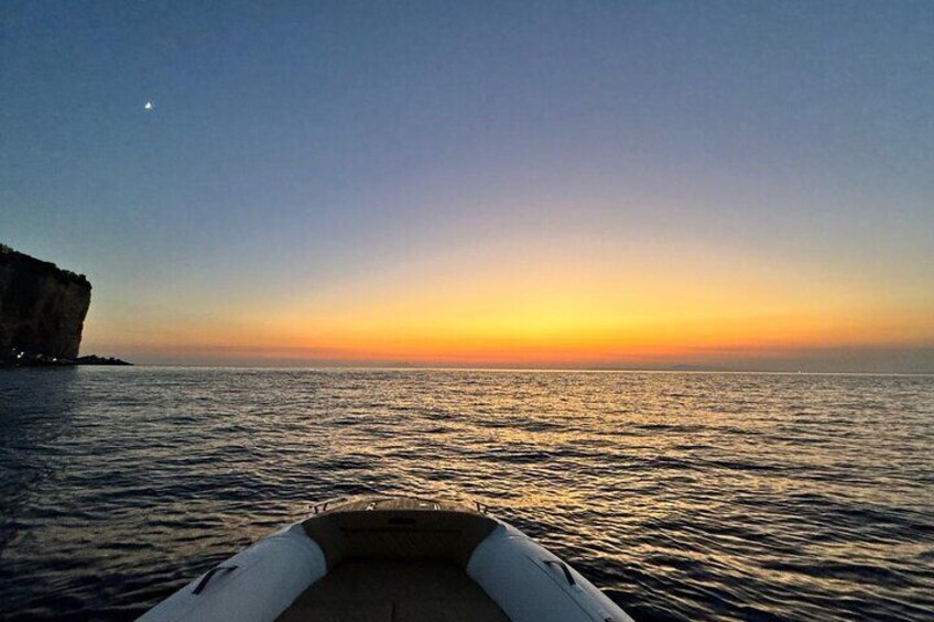 Aperitif in Private Boat from Sorrento to Sunset