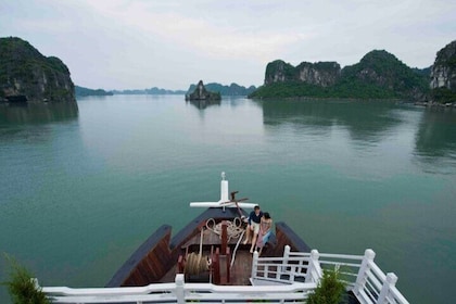 Bai Tu Long Bay Adventure in 4 Days 3 Nights in Private Cruise