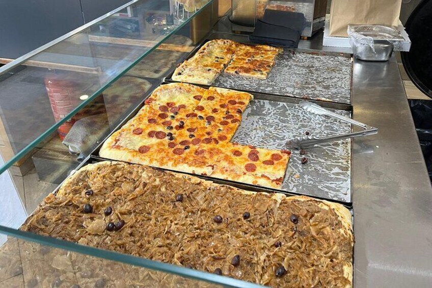 Walking Tour in Nice Old Town with Tastings and Stories
