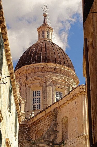 Dubrovnik Walking Tour: Unveil the City's Secrets