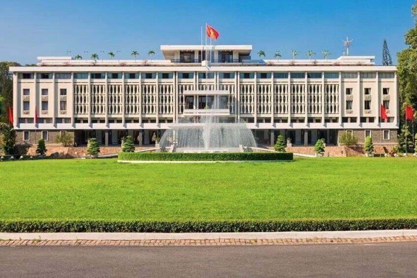 Explore Ho Chi Minh City with Private Walking and Jeep Tour