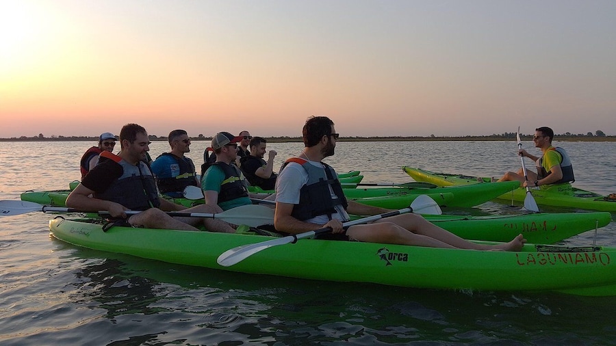 Cavallino: Sunset Kayak Tour in the Venetian Lagoon