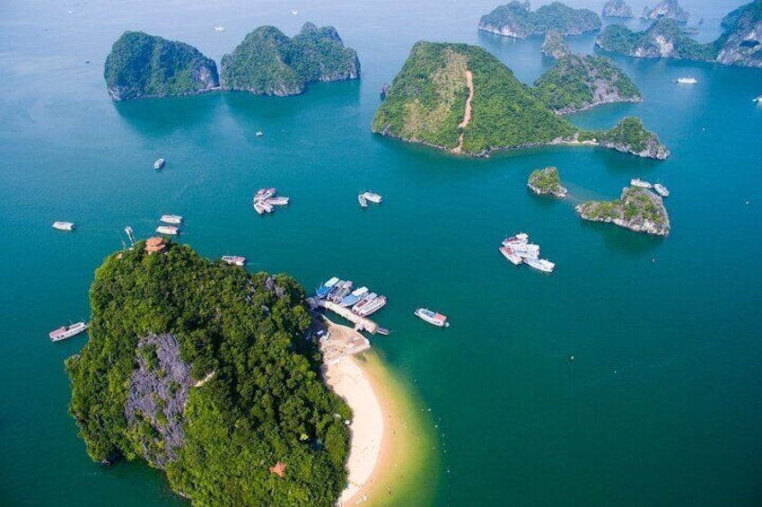 3 Days 2 Nights Halong Bay Ba Ham & Tien Ong on Private Cruise