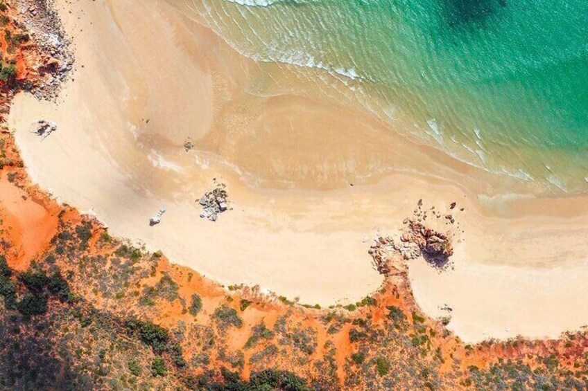  Edgar Ranges and Eco Beach Helicopter Tour