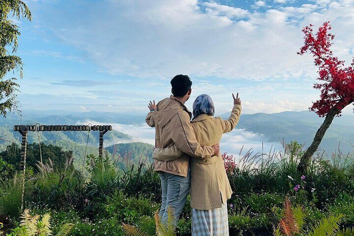 Da Lat Early Morning Cloud Hunting and Sunrise Tour