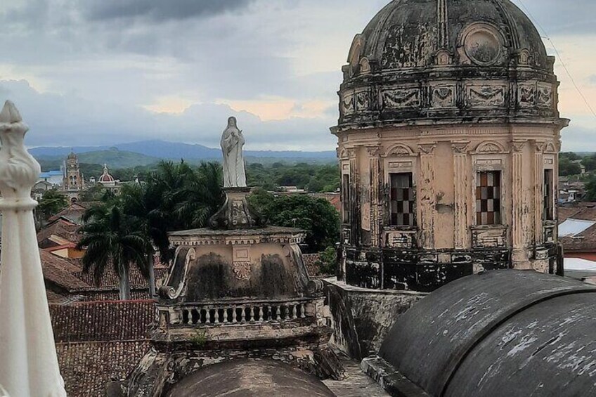 Colonial Granada City and Boat Ride in The Great Lake