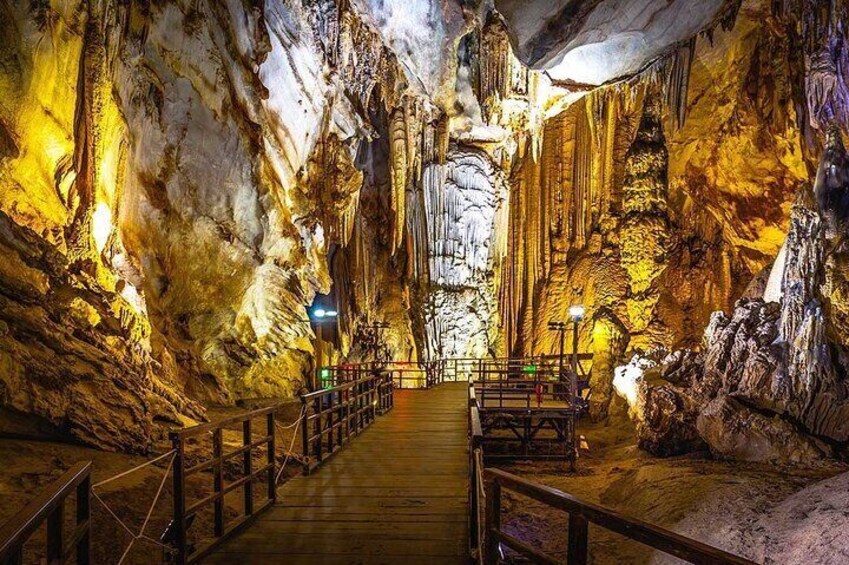 Phong Nha Cave tour From Hanoi 1 Day
