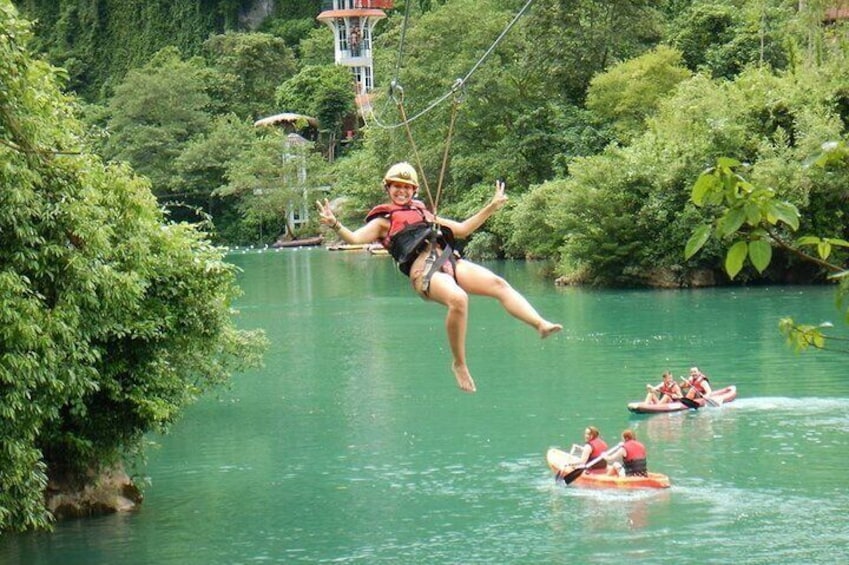 Exploring Phong Nha Cave 1 Day from Hanoi