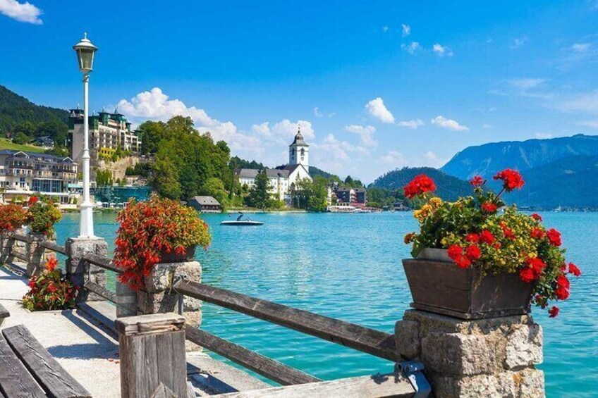 From Lakes to Mountains Hallstatt and Salzburg Tour