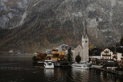 From Lakes to Mountains Hallstatt and Salzburg Tour